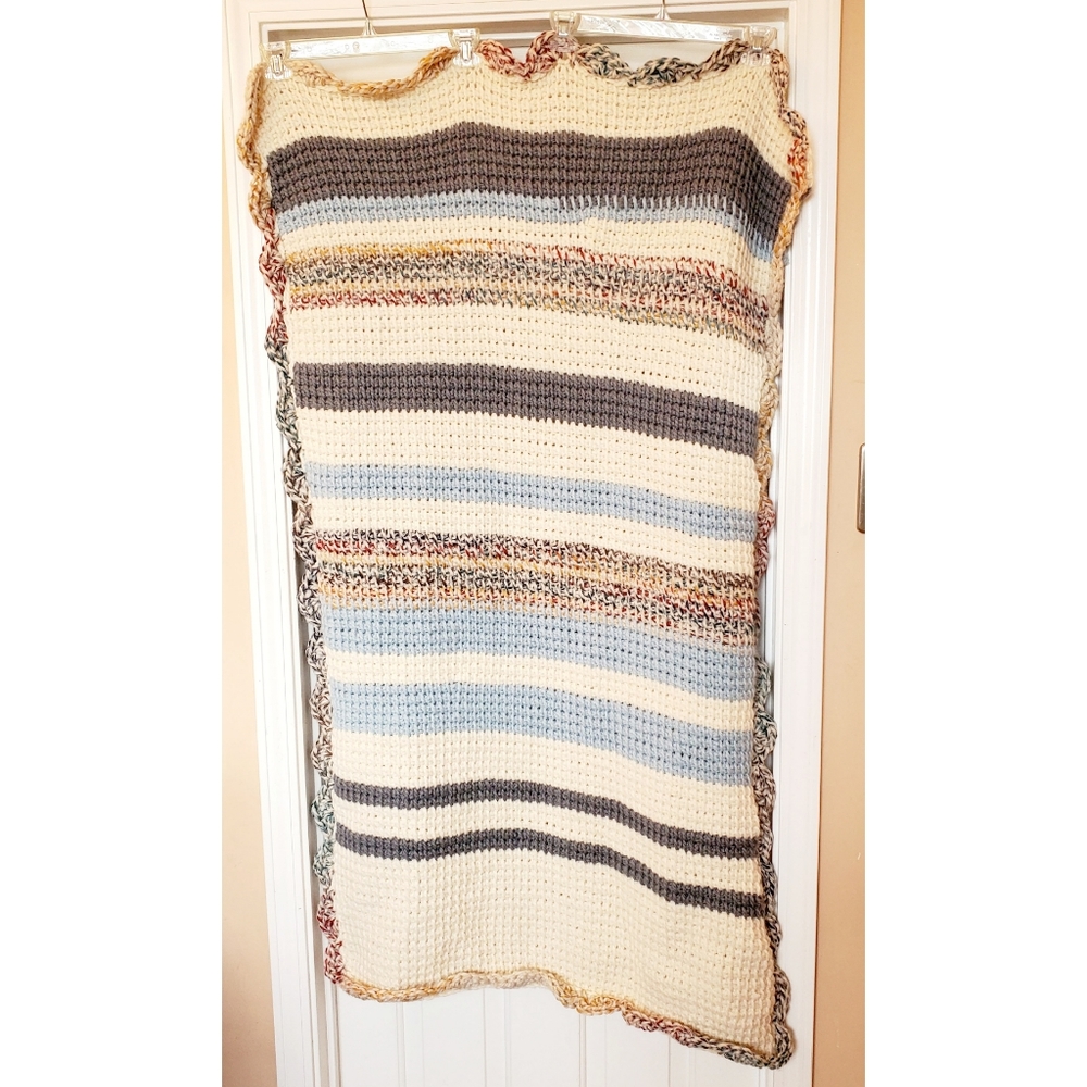 Hand Crocheted Throw - Picture 2 of 5